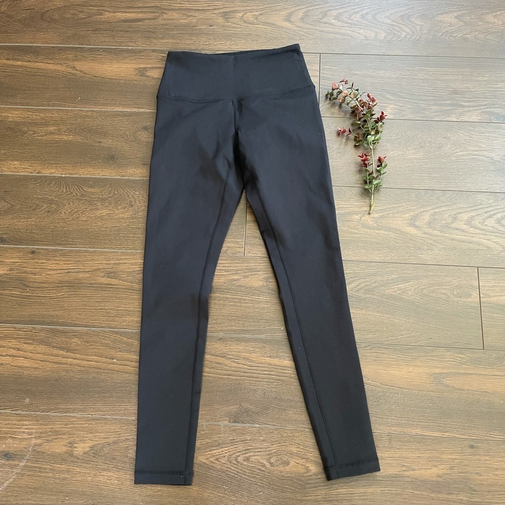 Excellent condition Zella black athletic leggings